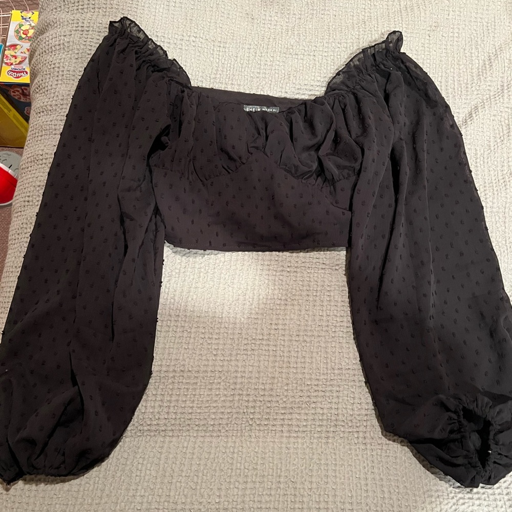 Black crop top